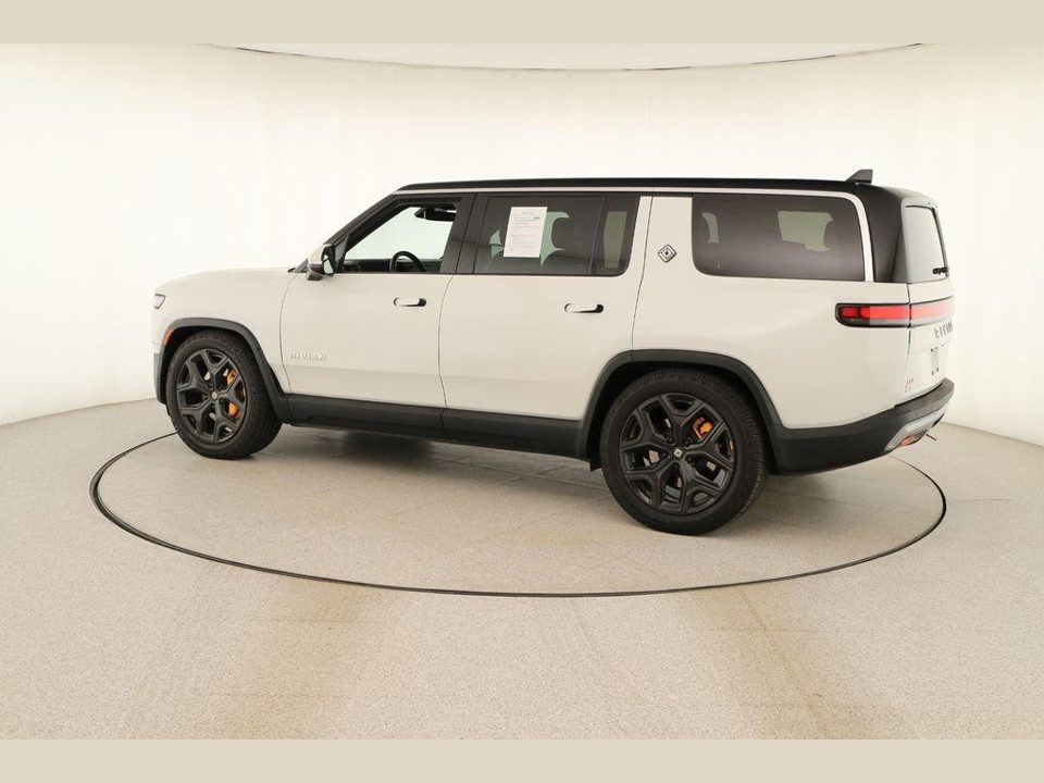 2024 Rivian R1S Adventure Quad Motor Large Pack