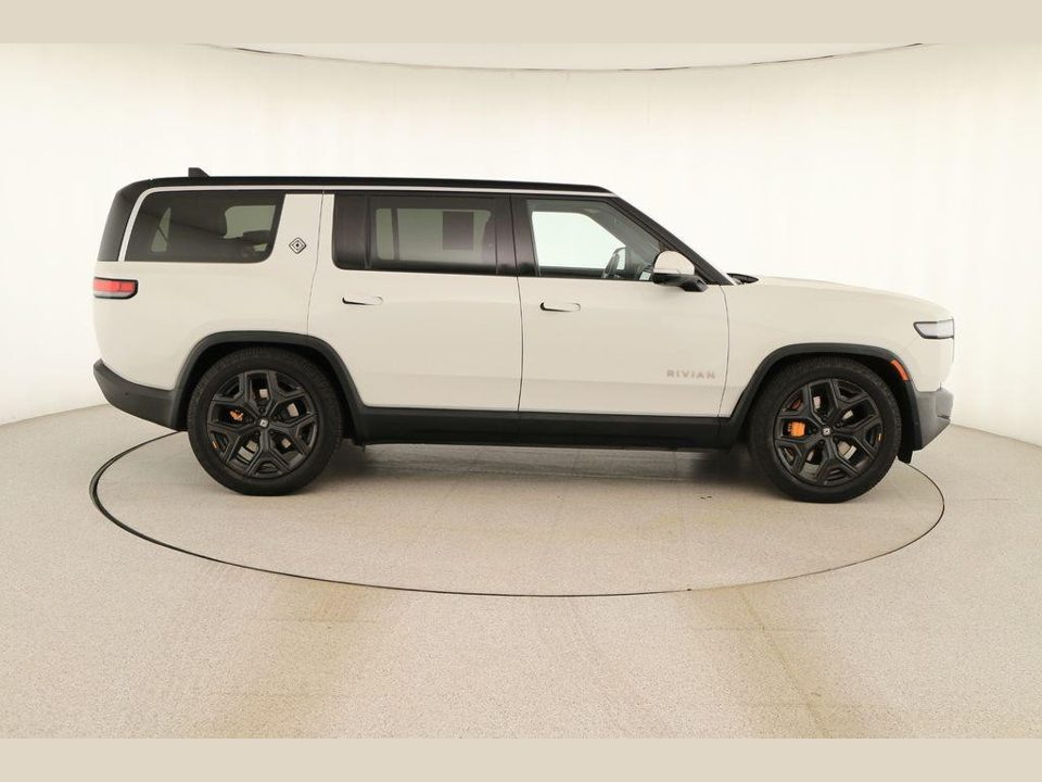 2024 Rivian R1S Adventure Quad Motor Large Pack