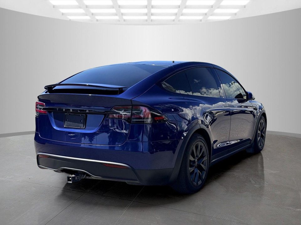 2023 Tesla Model X Standard Range