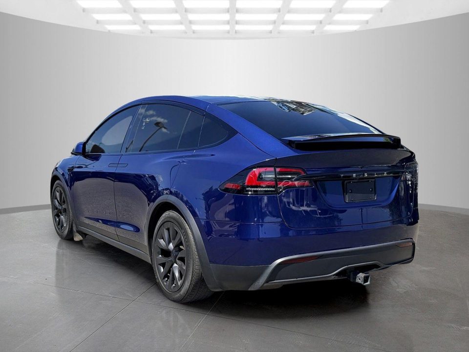 2023 Tesla Model X Standard Range