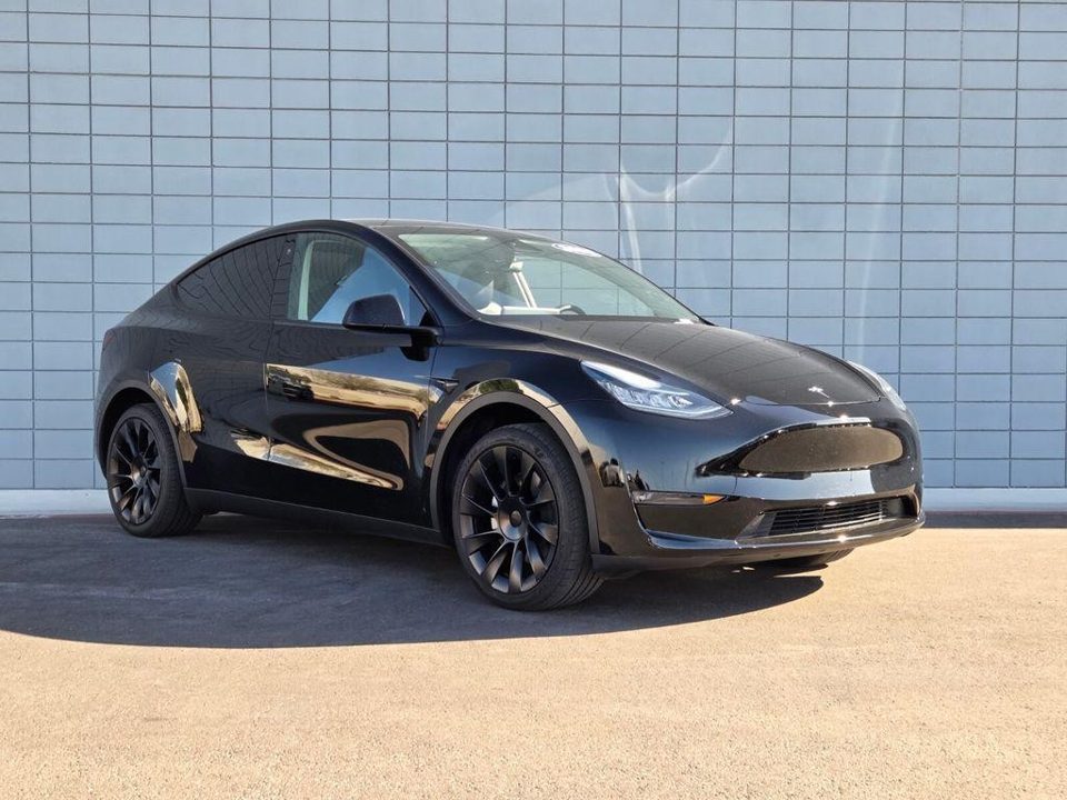 2023 Tesla Model Y Long Range Dual Motor All-Wheel Drive