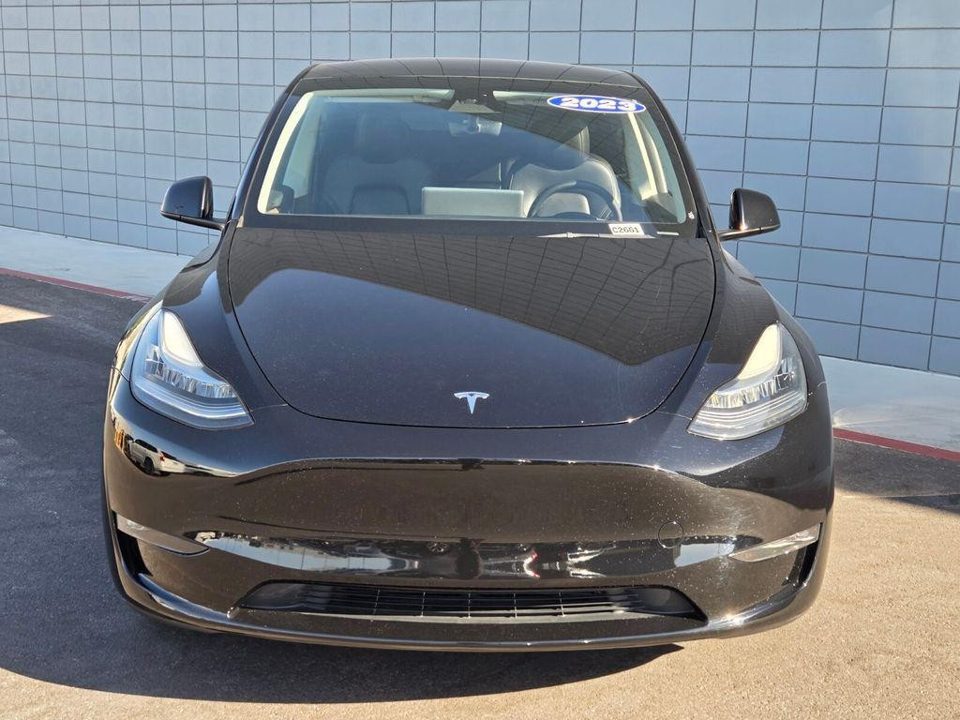 2023 Tesla Model Y Long Range Dual Motor All-Wheel Drive