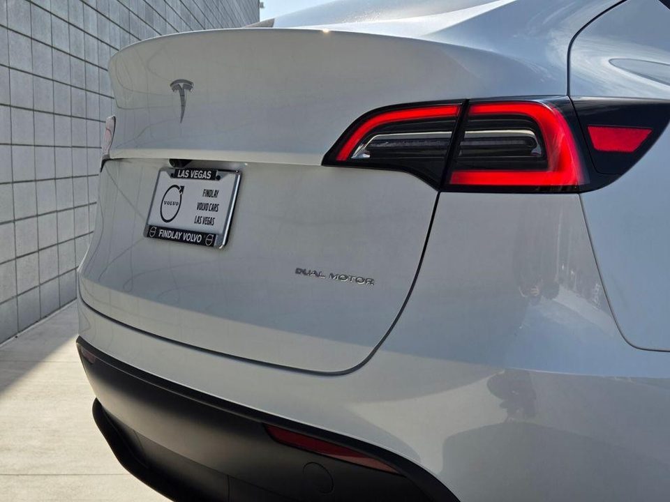 2023 Tesla Model Y Long Range Dual Motor All-Wheel Drive