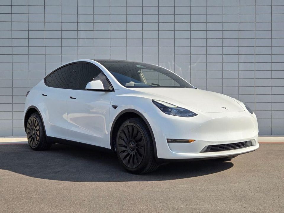 2023 Tesla Model Y Long Range Dual Motor All-Wheel Drive