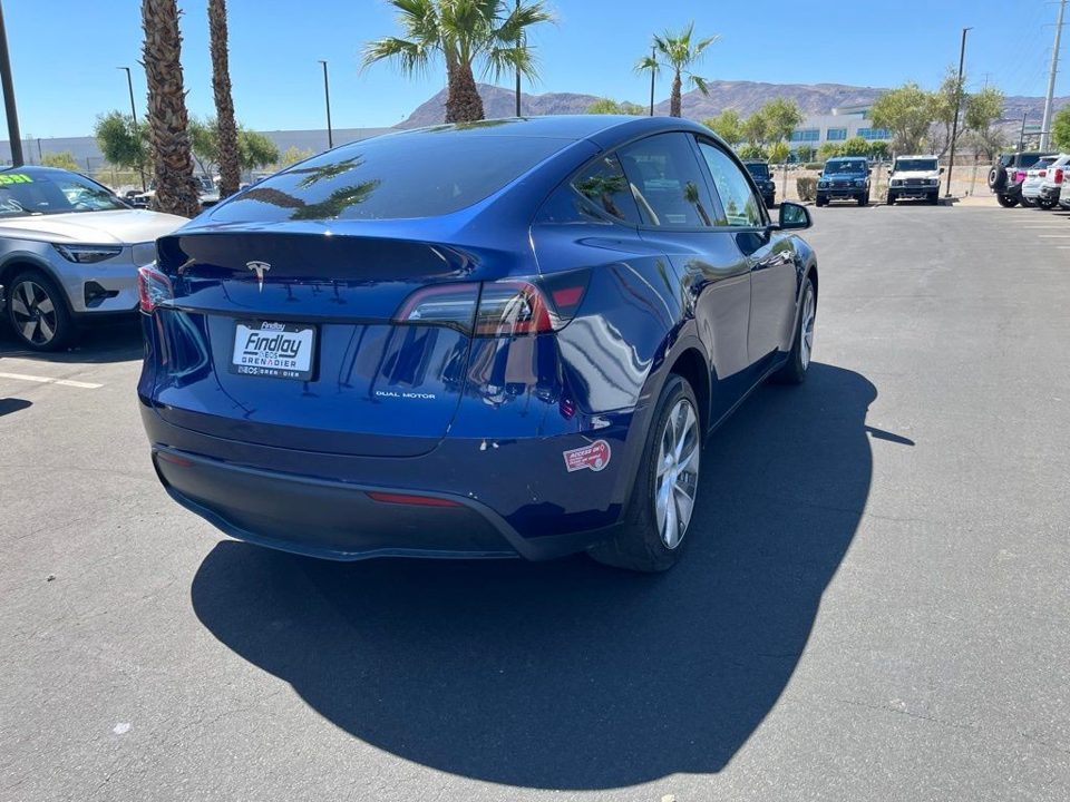 2023 Tesla Model Y Long Range