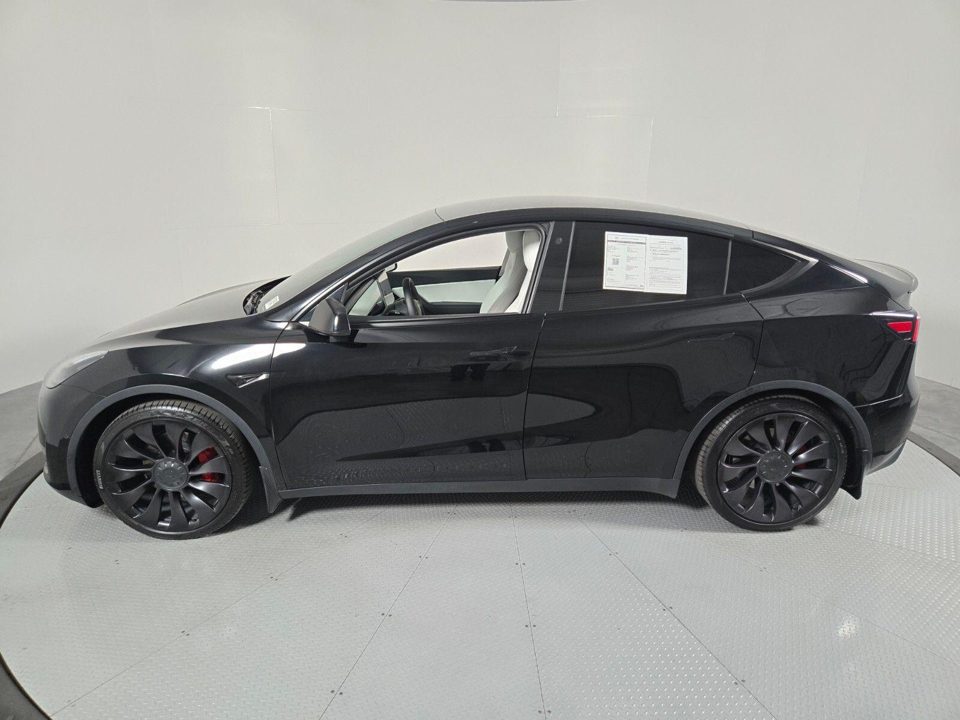 2022 Tesla Model Y Performance Dual Motor All-Wheel Drive