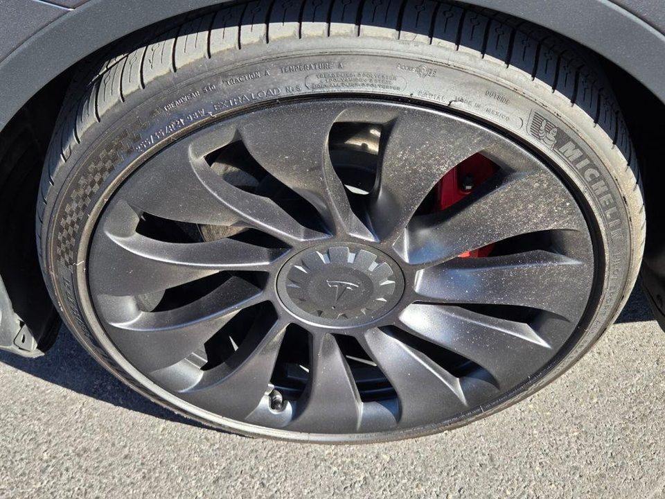 2022 Tesla Model Y Performance Dual Motor All-Wheel Drive