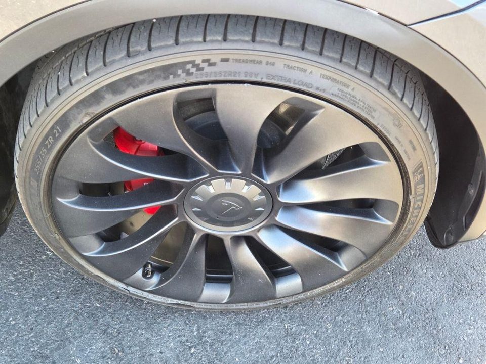 2022 Tesla Model Y Performance Dual Motor All-Wheel Drive