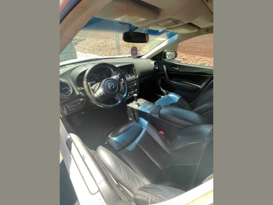 2010 Nissan Maxima SV