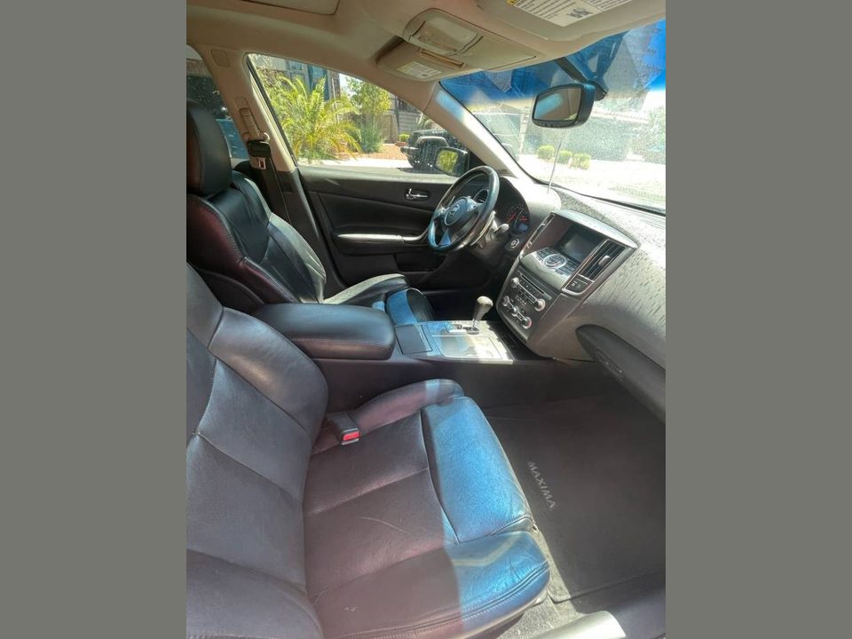 2010 Nissan Maxima SV