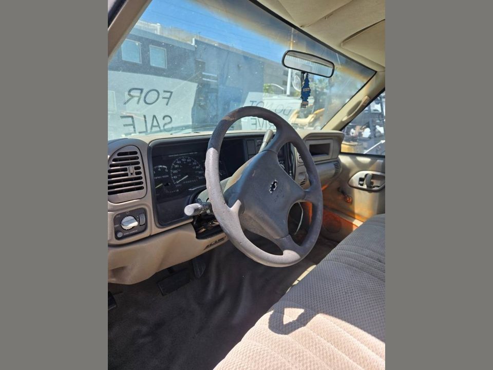 2000 Chevrolet 3500 HE UTILITY TRUCK