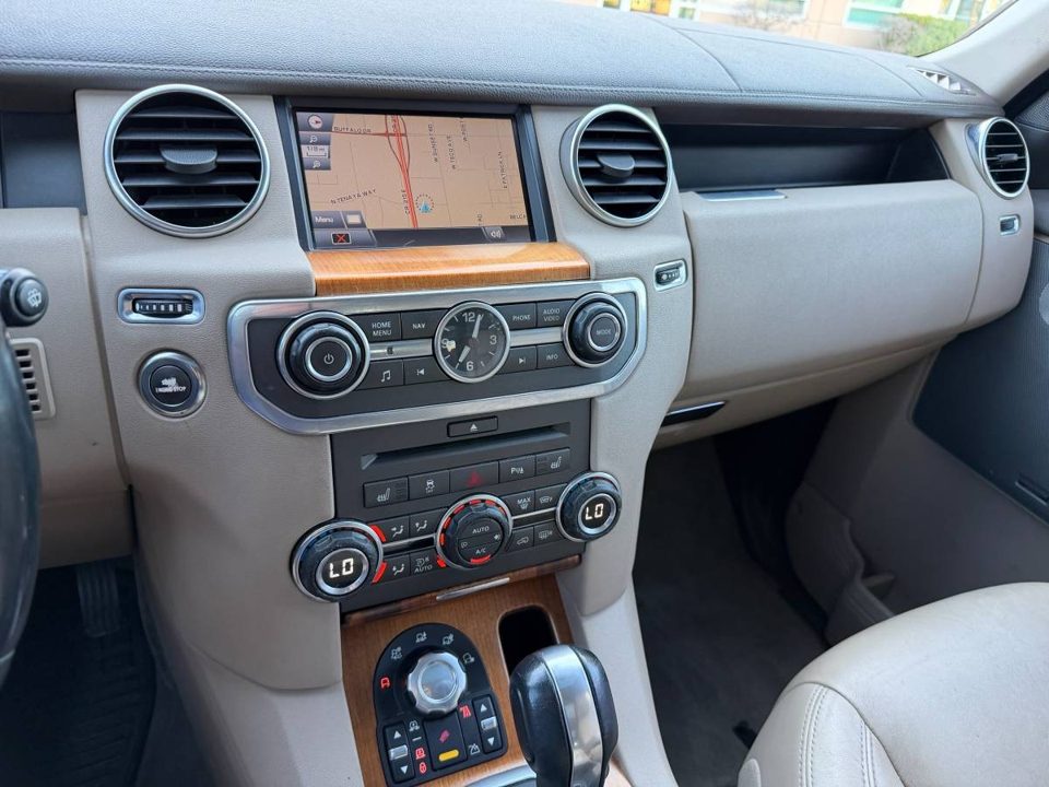 2011 Land Rover LR4 Luxyry