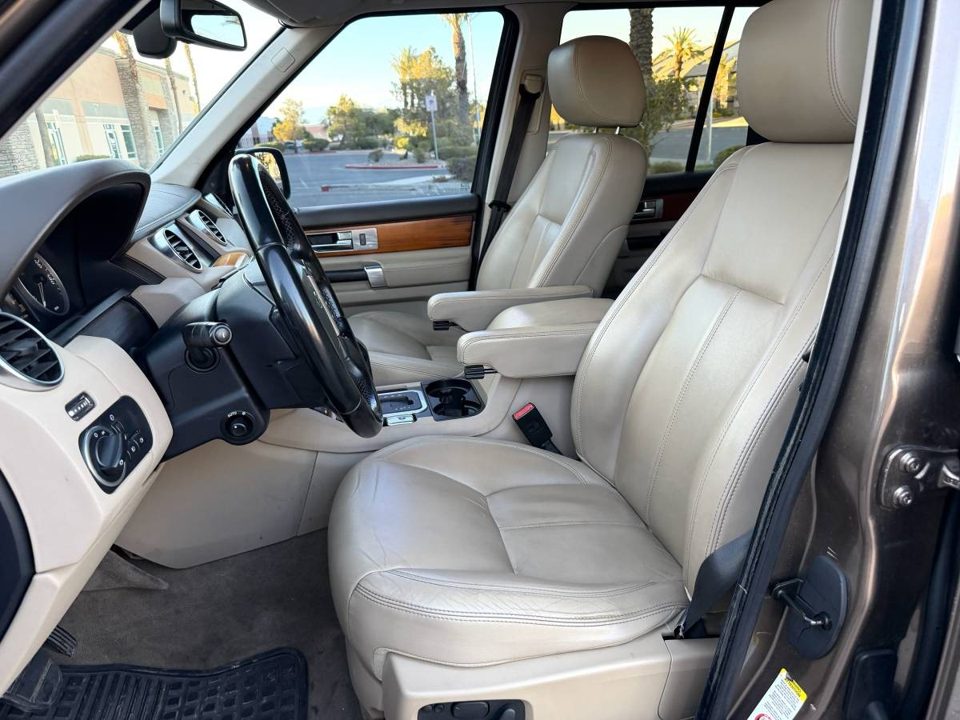 2011 Land Rover LR4 Luxyry