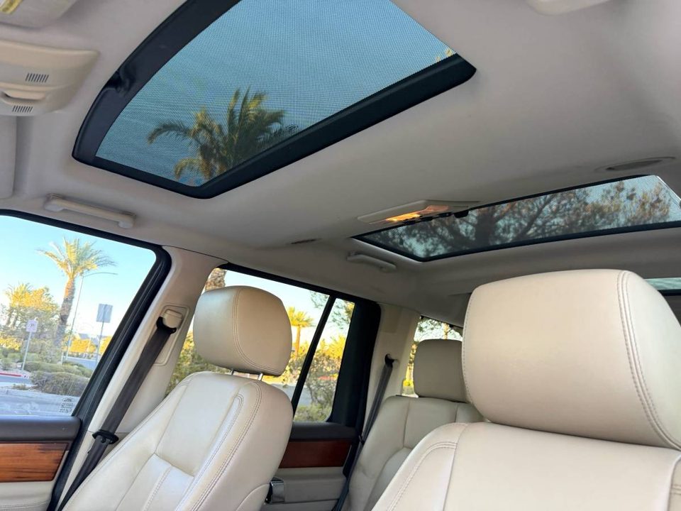 2011 Land Rover LR4 Luxyry