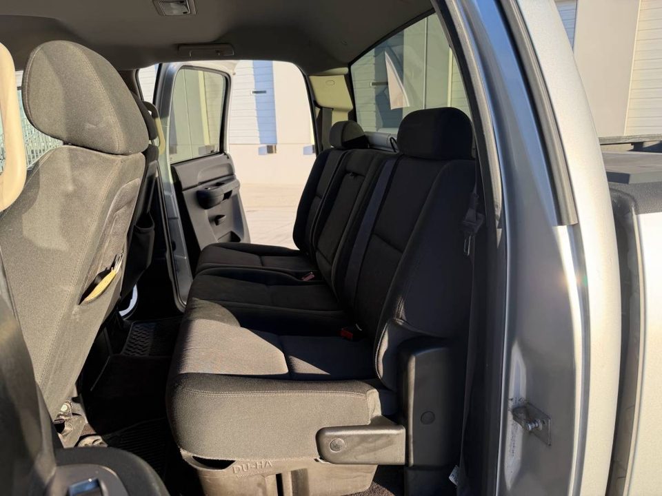 2013 Chevrolet 2500HD 4X4 Crewcab Pickup Truck