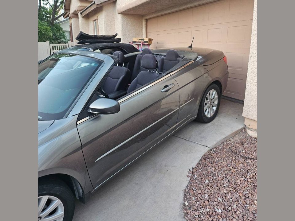 2012 Chrysler 200 Convertible Limited