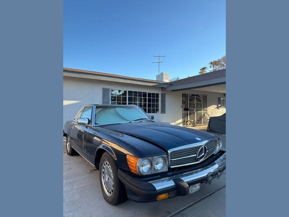 1988 Mercedes-Benz 560SL