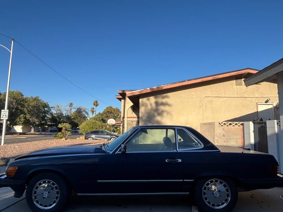 1988 Mercedes-Benz 560SL