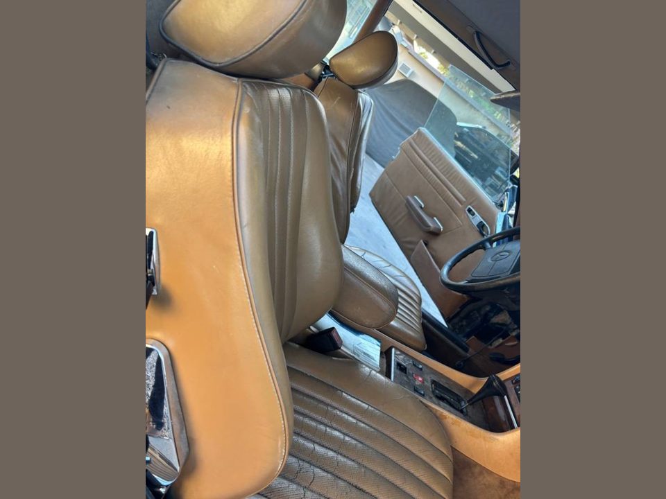 1988 Mercedes-Benz 560SL