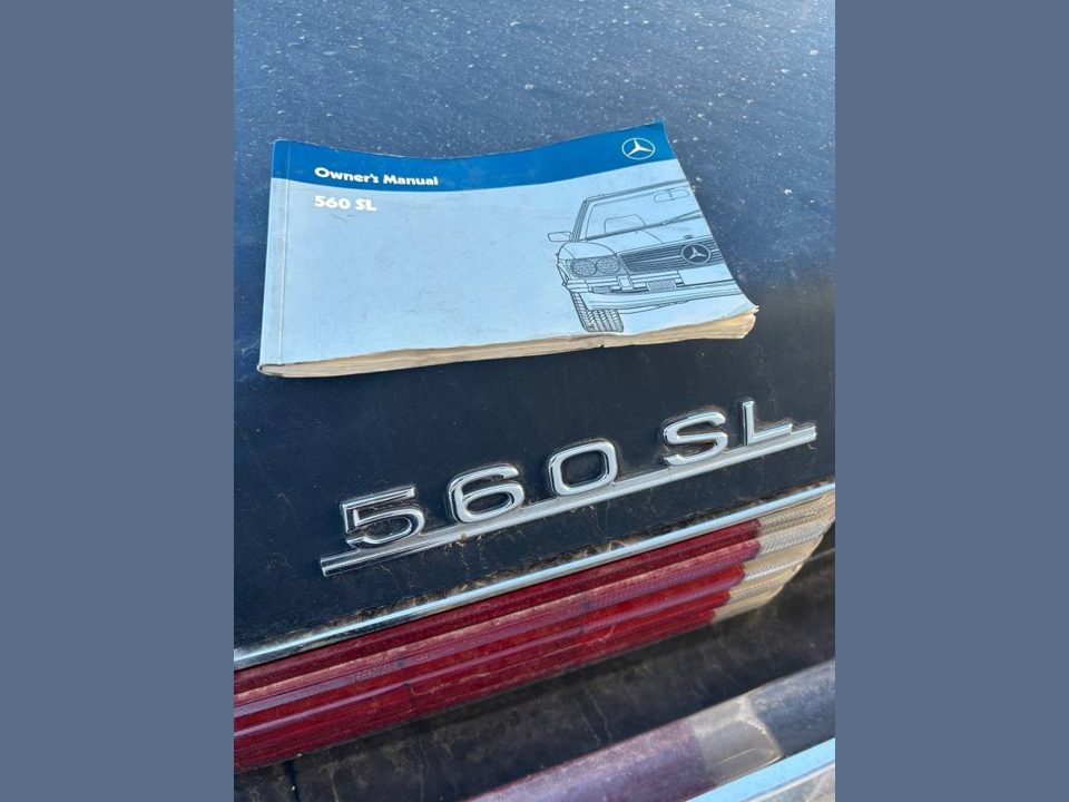 1988 Mercedes-Benz 560SL