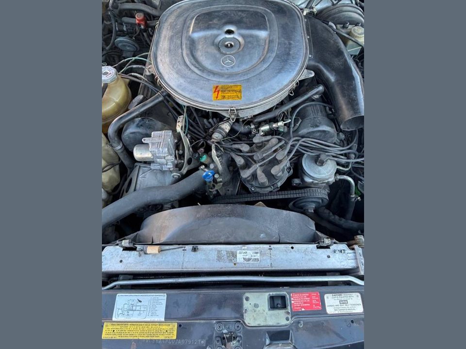 1988 Mercedes-Benz 560SL