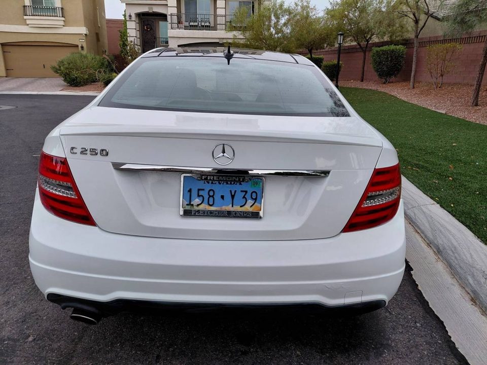 2015 Mercedes-Benz Coupe C250 31mpgs