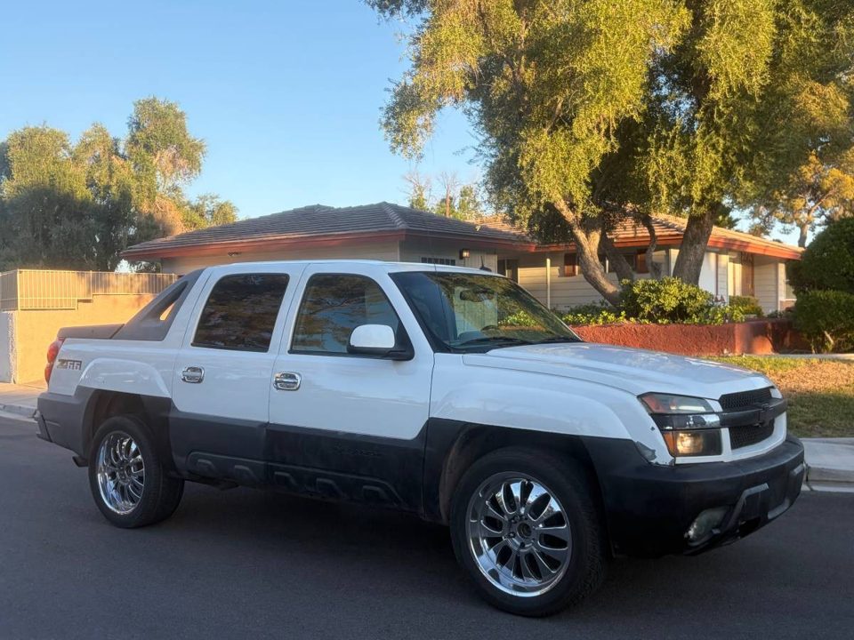 2002 Chevrolet Avalanche 1500 2WD - Z66 Package