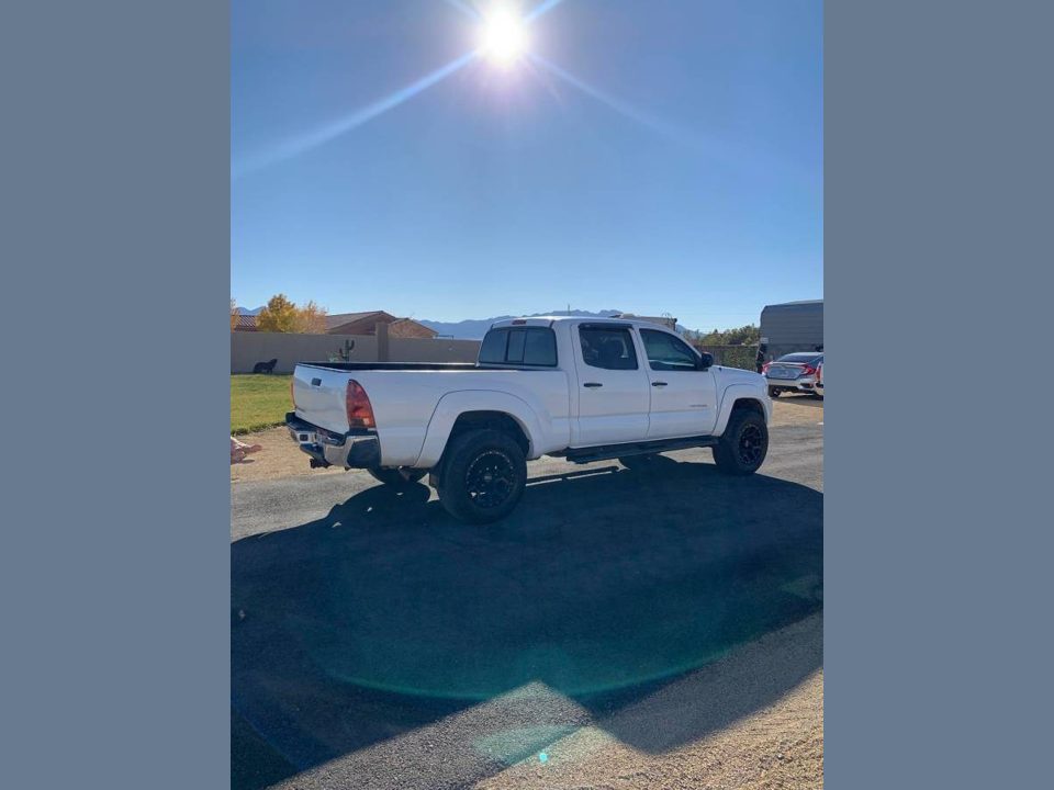 2005 TOTOTA TACOMA