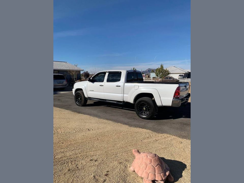 2005 TOTOTA TACOMA