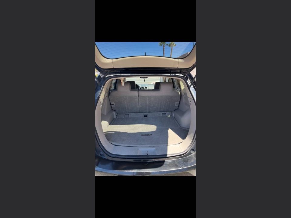 2010 Nissan rogue ( 189K )
