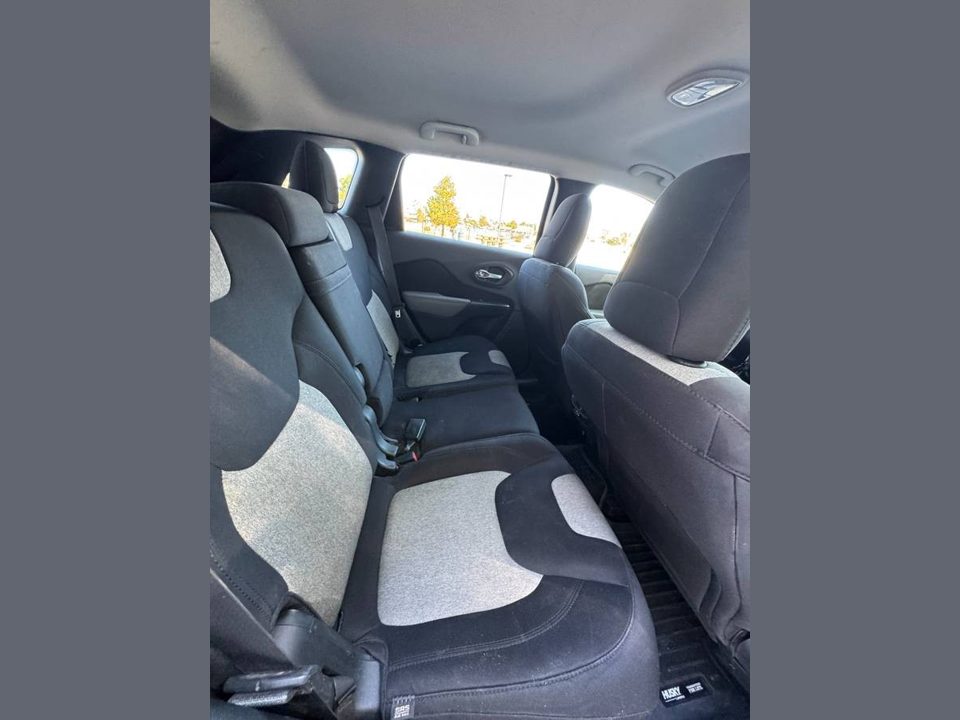 2014 Jeep Cherokee latitude 4x4