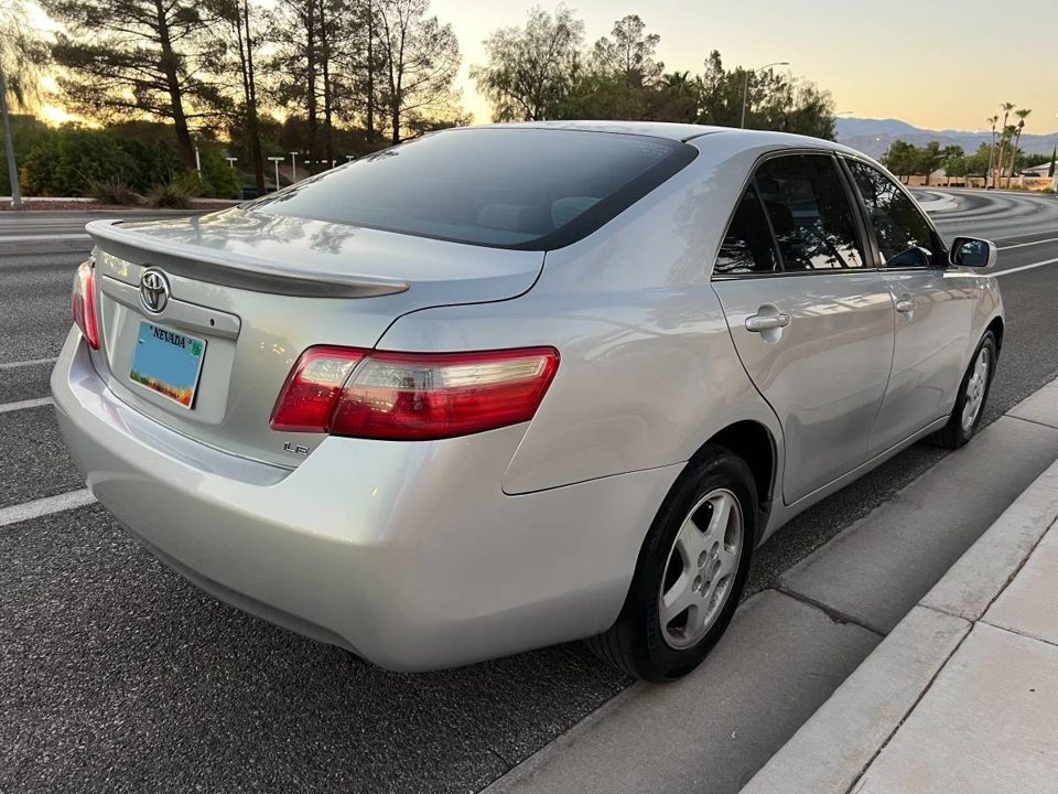 2008 Toyota CAMRY LE. (4-CYL)
