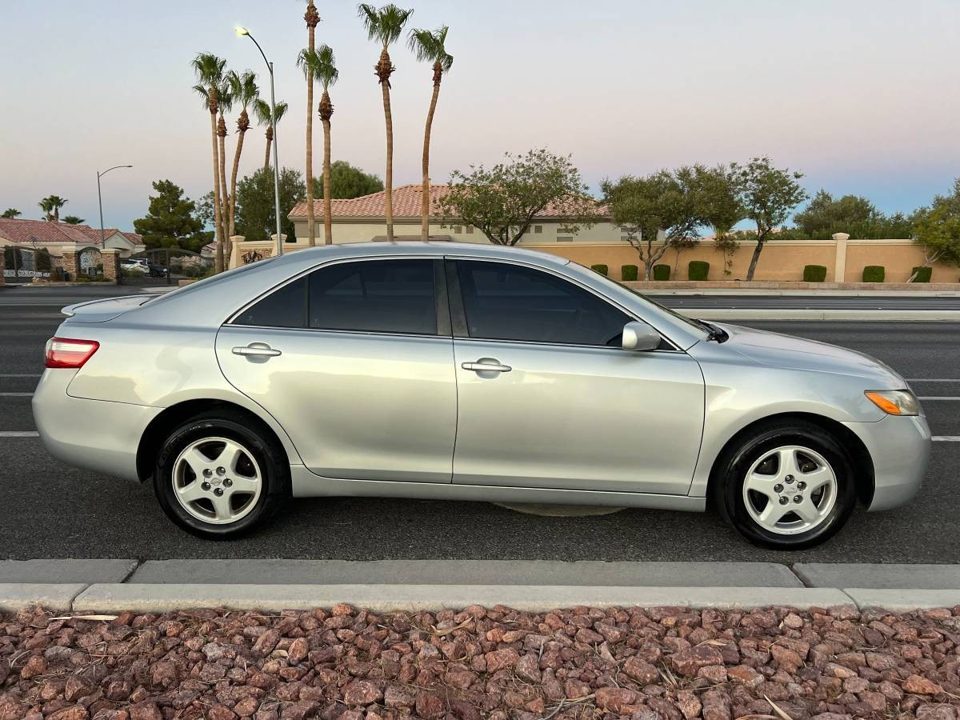 2008 Toyota CAMRY LE. (4-CYL)