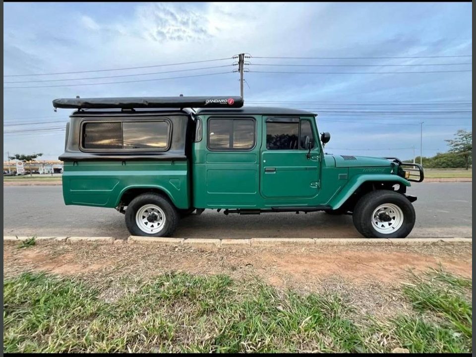 1994 Toyota FJ43 Crew Cab Pick Up 4x4 Camper Air conditioning**