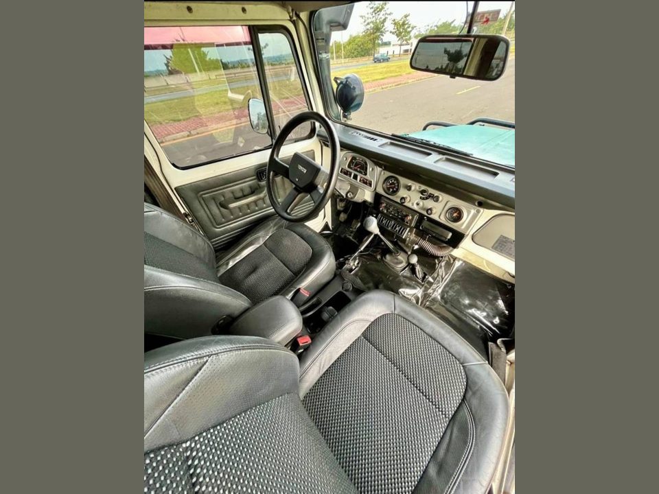 1994 Toyota FJ43 Crew Cab Pick Up 4x4 Camper Air conditioning**