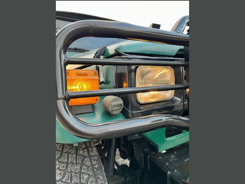 1994 Toyota FJ43 Crew Cab Pick Up 4x4 Camper Air conditioning**