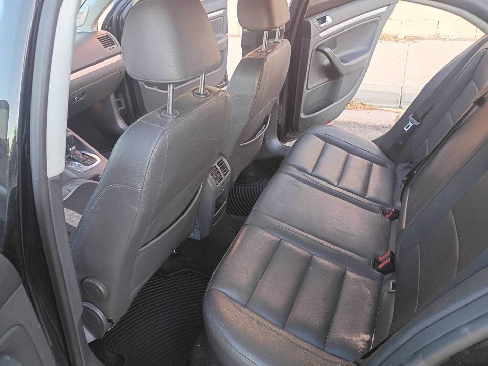 2009 Volkswagen Jetta wolfburg edition