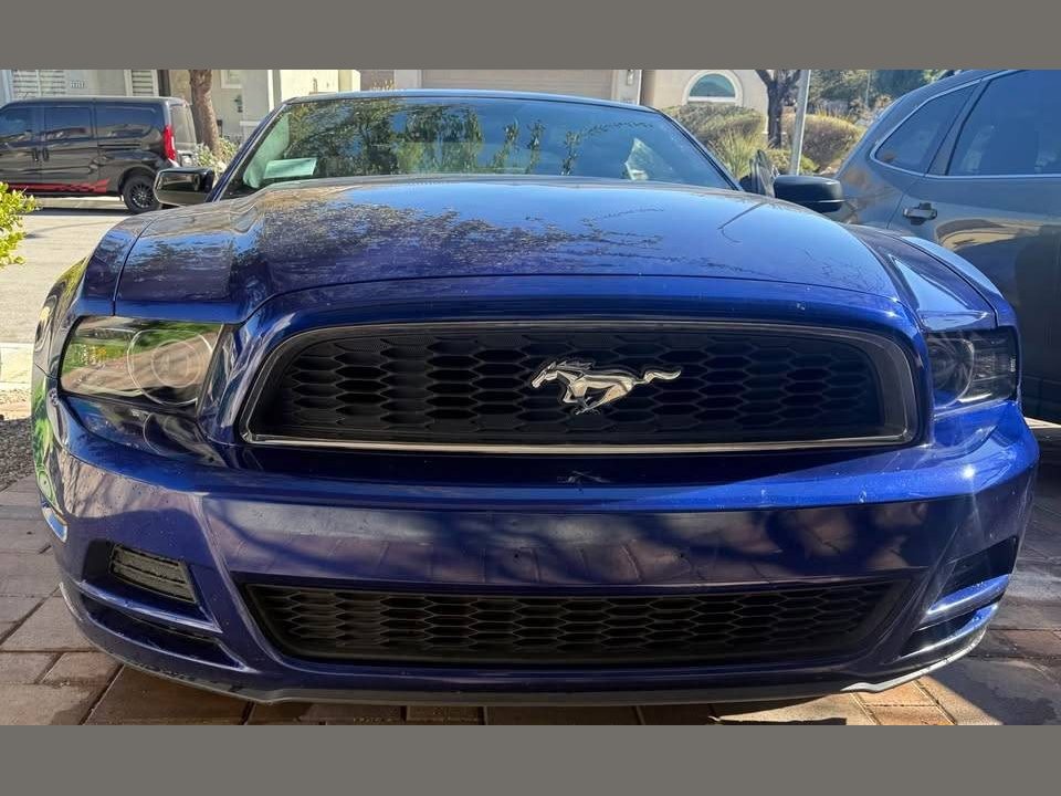 2013 Ford mustang v6 ready to go