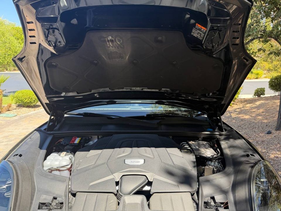 2020 Porsche Cayenne Coupe