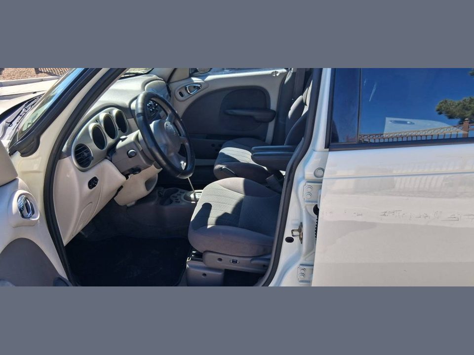 2004 Chrysler PT CRUISER. $2100.00