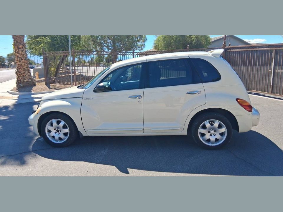 2004 Chrysler PT CRUISER. $2100.00