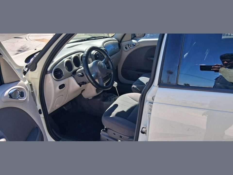 2004 Chrysler PT CRUISER. $2100.00