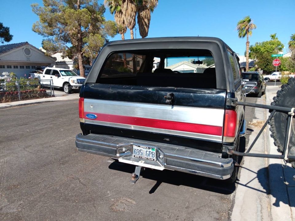 1990 Ford Bronco XLT 4WD $13000