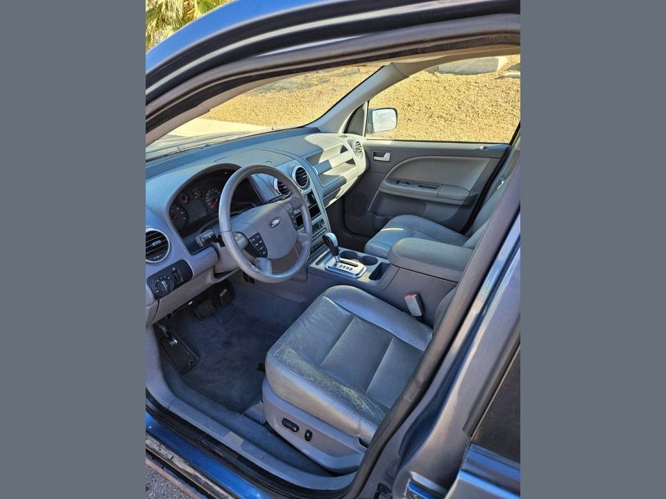2005 Ford FREESTYLE SEL
