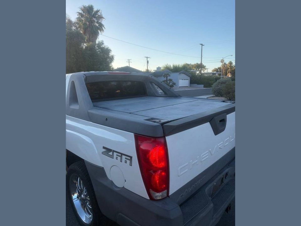 2002 Chevrolet Avalanche 2500 Z66