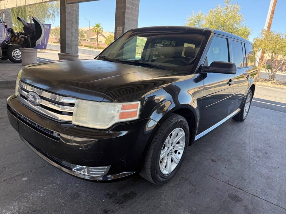 2011 Ford Flex SEL 3rd row seat Clean Nevada Title