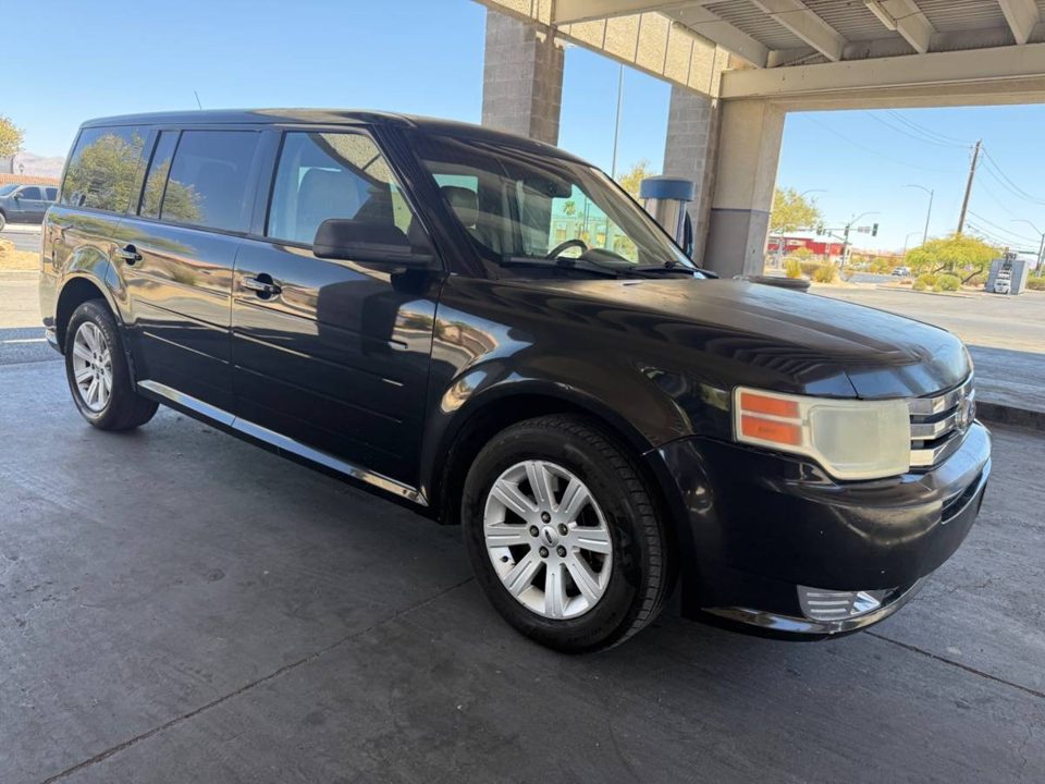 2011 Ford Flex SEL 3rd row seat Clean Nevada Title