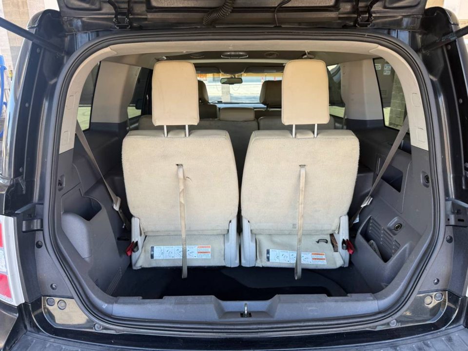 2011 Ford Flex SEL 3rd row seat Clean Nevada Title