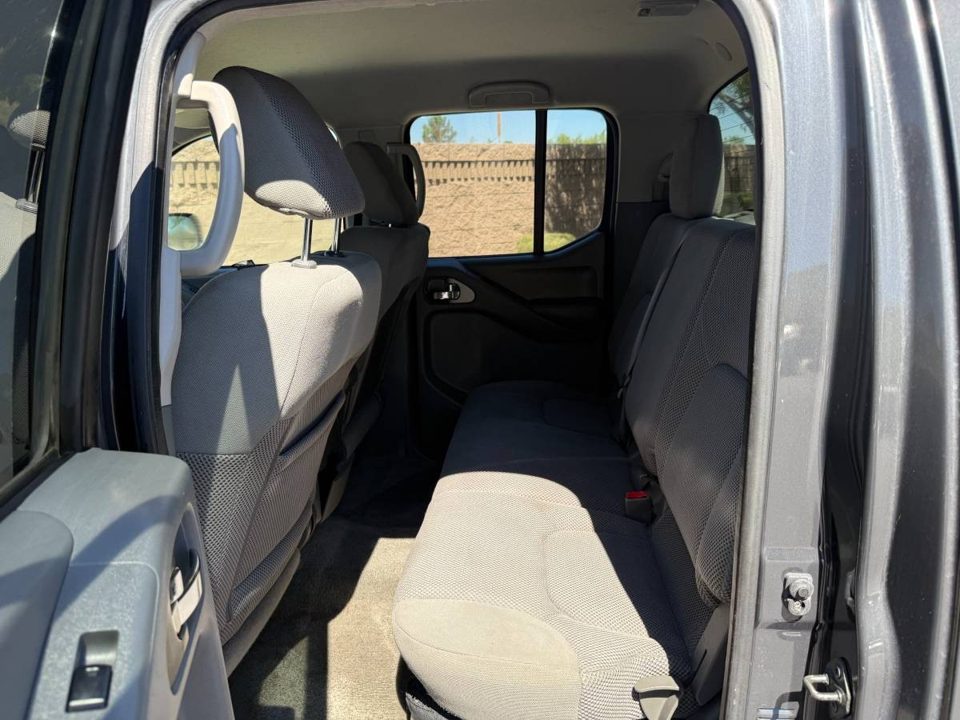 2012 Nissan FRONTIER SV CREW CAB 6 CYL CLEAN NEVADA TITLE