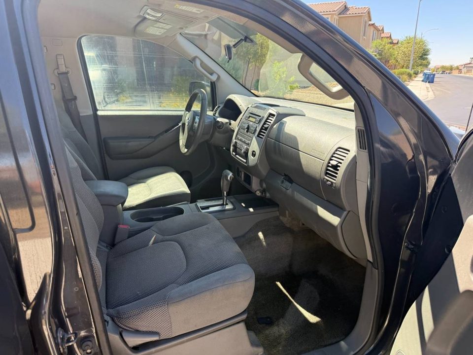 2012 Nissan FRONTIER SV CREW CAB 6 CYL CLEAN NEVADA TITLE
